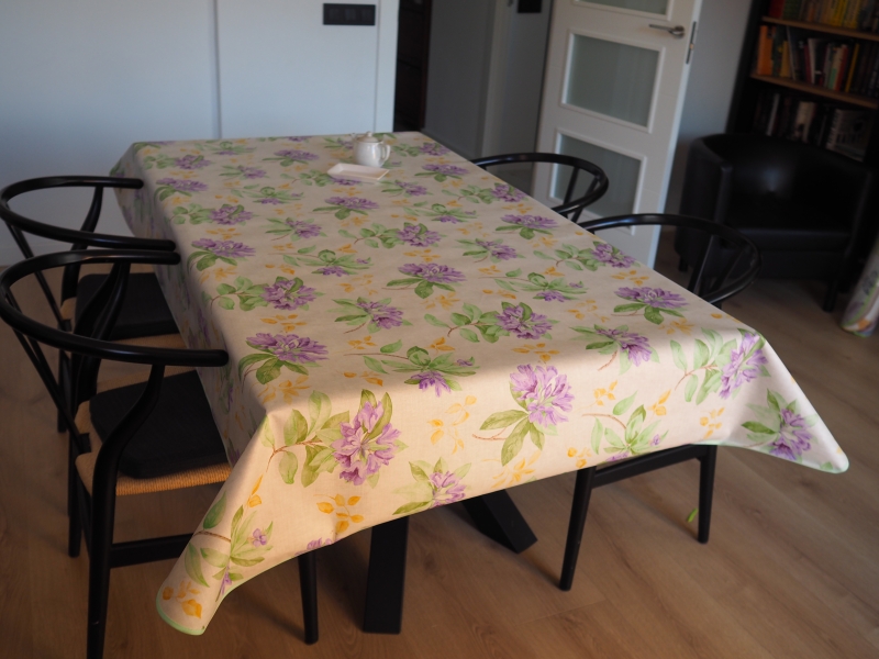 FRUEHLING HULE